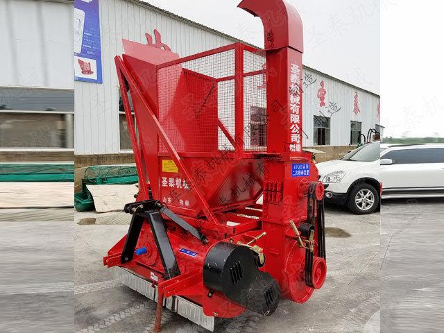 葵花秸稈回收機的使（shǐ）用不僅保護了環境，還減少了牲畜的（de）投入（rù）成本