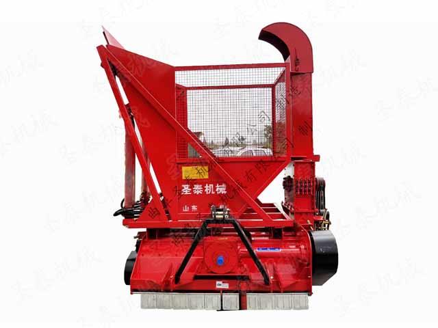 秸稈粉碎回收（shōu）機與拖拉機（jī）配套作業