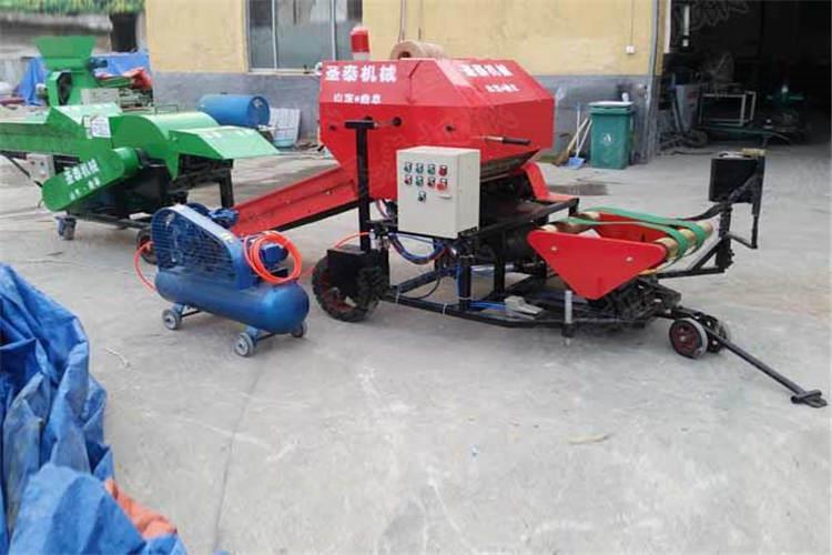 打捆（kǔn）包膜一体机开机前请先注入液压油，液压油型号适合（hé）当地气候条（tiáo）件，油高到标尺处