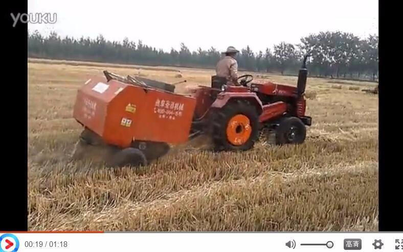 行（háng）走式打捆機使用（yòng）現場