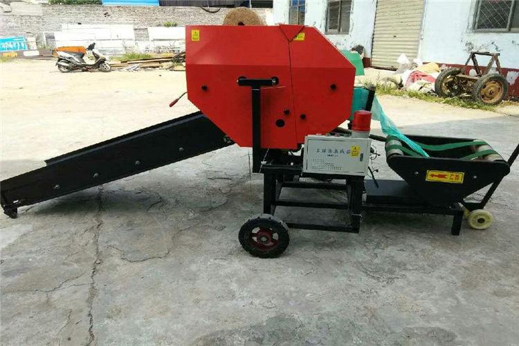 開打捆包膜一體機前請先（xiān）注入液壓油(液壓油型（xíng）號適合當地氣候條件)，油（yóu）高到標尺處