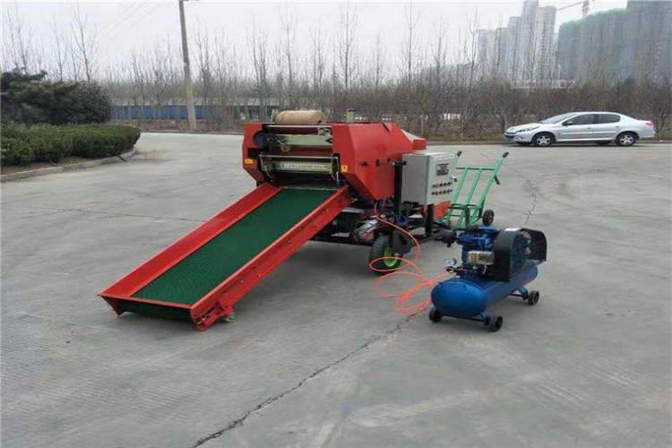 限位臂（bì）要連接妥當，過鬆起不到限位的作用，拐彎（wān）抹角，限位臂容易磨主機的後（hòu）輪胎，擺動（dòng）幅度過大，也容易造成青貯打捆機零（líng）件的損壞